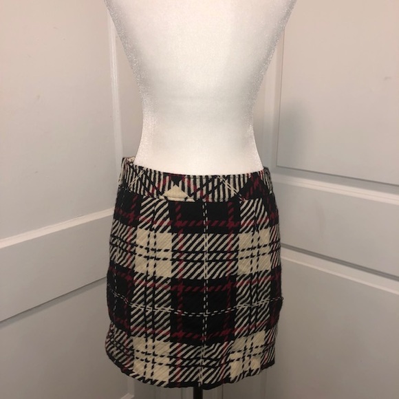 Tommy Hilfiger Skirt size 4 - Picture 3 of 4
